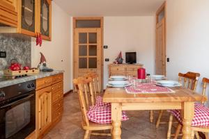 A kitchen or kitchenette at Residence Stella