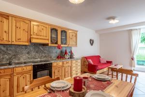 A kitchen or kitchenette at Residence Stella