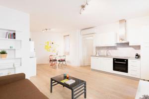 Köök või kööginurk majutusasutuses Easylife - Stile e comfort sui Navigli