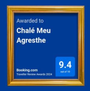 特雷索波利斯的住宿－Chalé Meu Agresthe，一张照片,上面是一张用来体验 ⁇ 麻的框架标志
