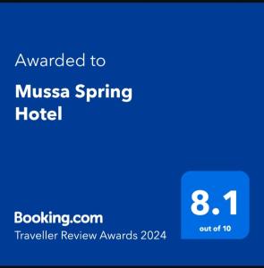 Ett certifikat, pris eller annat dokument som visas upp på Mussa Spring Hotel