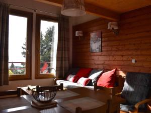 Posedenie v ubytovaní Duplex 3 pièces avec parking, proche forêt et centre - Confort et équipements complets - FR-1-580-77