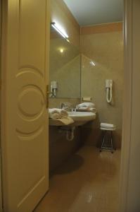 Koupelna v ubytování Hotel Verdi