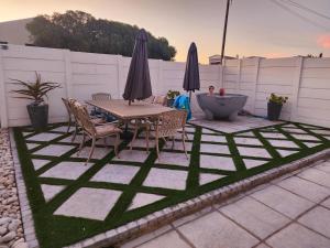 Fotografie z fotogalerie ubytování Yzerfontein 2 Bedroom Delight v destinaci Yzerfontein