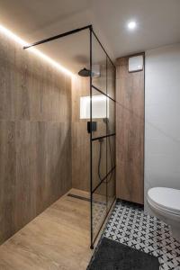Modern 3 Bedrooms Apartment 1068 Budapest, 93 Szondi utca kép - 2