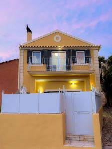 Gallery image of The Painters Cottage in Gastourion