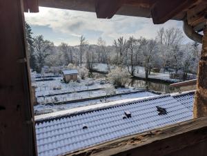 Le Cinoche, cocon sous les toits v zimě