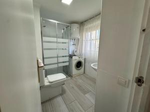 Kúpeľňa v ubytovaní CG131 - Centro 50 metros, Playa 650 metros, Wifi, Fire Stick Amazon