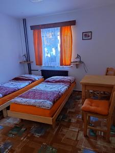 Postel nebo postele na pokoji v ubytování privat kobr