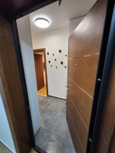 Nuotrauka iš apgyvendinimo įstaigos PoinT mieste Divčibare galerijos