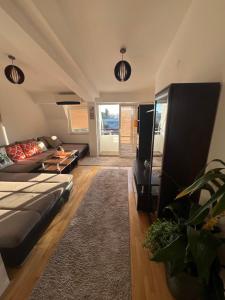 Postel nebo postele na pokoji v ubytování Cozy Oasis