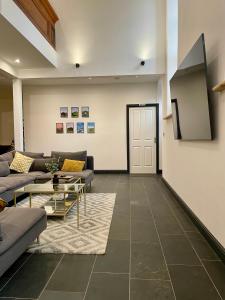 TV a/nebo společenská místnost v ubytování Capel Salem By Birch Stays + 36 fotografií