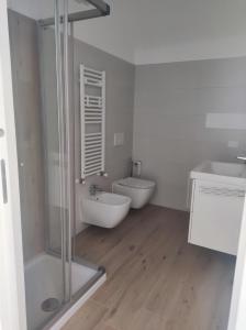 Kúpeľňa v ubytovaní Casa vacanza azzurra Lavarone