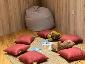 Una cama o camas en una habitación de Tykes Inn - Childcare and Day Hotel Exclusively for Kids