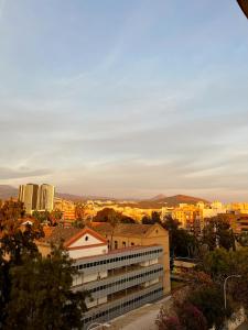 - Vistas a la ciudad desde un edificio en Cosy Trinidad, en Málaga