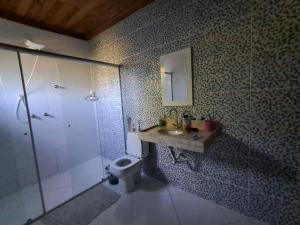 Koupelna v ubytování Casa da Leila