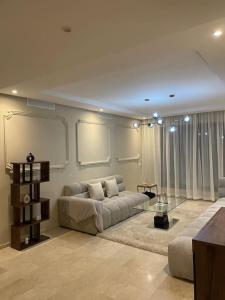 Гостиная зона в Trendy apartment two bedrooms