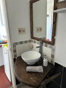 Phòng tắm tại Lunas del Bosque Cabaña y apartamento en suite +40 ảnh