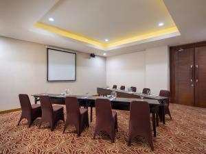 Konferenční prostory v ubytování Hotel Santika Premiere Gubeng Surabaya