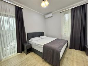 Postel nebo postele na pokoji v ubytování Hillside Inn