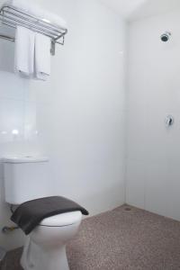 Kupatilo u objektu Kiyana Premiere Hotel Batang