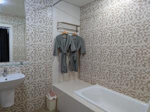 Koupelna v ubytování Hotel Nalendra Plaza Subang