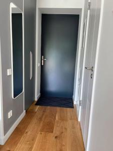 Φωτογραφία από το άλμπουμ του Cozy flat in the woods near sea σε Ķesterciems +3 φωτογραφίες