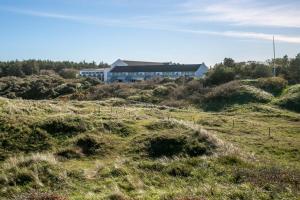 Landskap nær leilighetshotellet
