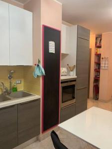 A kitchen or kitchenette at Appartamento a Campobasso