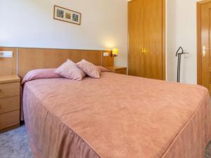Postelja oz. postelje v sobi nastanitve Apartamento Llançà, 2 dormitorios, 6 personas - ES-228-14
