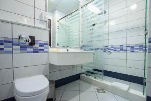 Um banheiro em TIME Express Hotel Al Khan