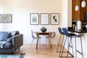 Afbeelding uit fotogalerij van Clarendon 1br w elevator walk to metro dining WDC-800 in Arlington