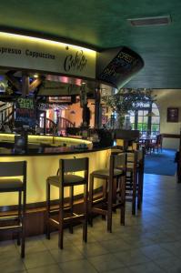 Hol lub bar w obiekcie Hotel Elzet