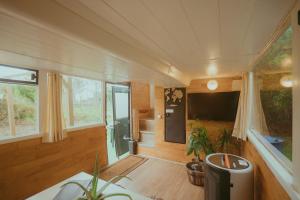 Gallery image of The Amazing Inácio Bus converted home in Sintra