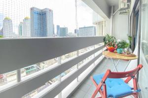 Balkón nebo terasa v ubytování Bangkok Juldis Tower
