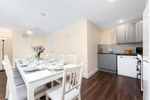 Gallery image of Property 444 - Clifden in Clifden +36 photos