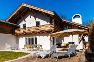 Το κτήριο όπου στεγάζεται  η παραθεριστική κατοικία