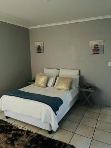 Postel nebo postele na pokoji v ubytování Saint Airbnb