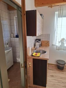 Kuchnia lub aneks kuchenny w obiekcie Haus Edelweiss Mölltal