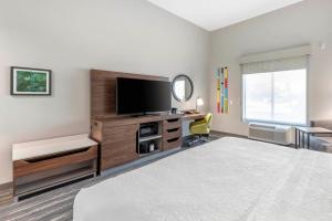 TV a/nebo společenská místnost v ubytování Hampton Inn Harker Heights