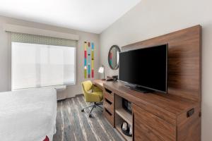 TV a/nebo společenská místnost v ubytování Hampton Inn Harker Heights