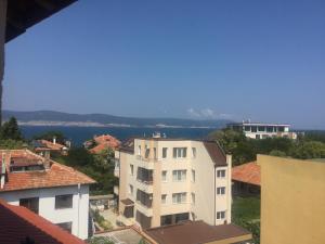 Afbeelding uit fotogalerij van Sea View Rooms Briz in Nesebar