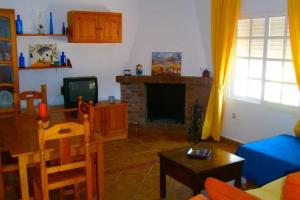 Telewizja i/lub zestaw kina domowego w obiekcie Chalet Pilahito