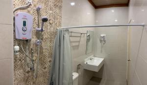 Ένα μπάνιο στο HappyHomestay