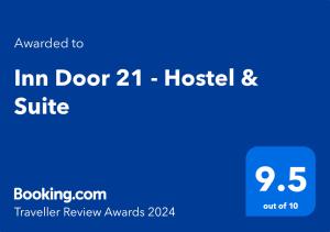 uma imagem do hostel e da suite da porta principal em Inn Door 21 - Hostel & Suite em Brangança