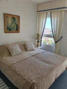 Katil atau katil-katil dalam bilik di Luxury Studio Apartment 2 night minimum stay until June 31st!!