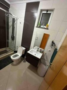 Koupelna v ubytování Appartement cosy et spacieux + 6 fotografií