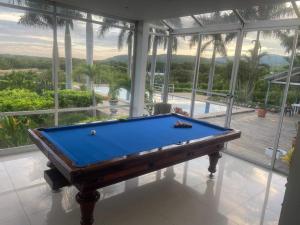 Billiards table sa Villa de lujo en Girardot