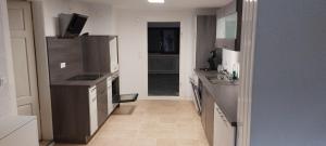 Kuchyň nebo kuchyňský kout v ubytování Ferienwohnung Scheuern