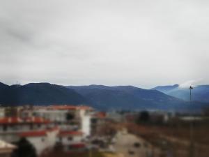 Nespecifikovaný výhled na hory nebo výhled na hory při pohledu z apartmánu